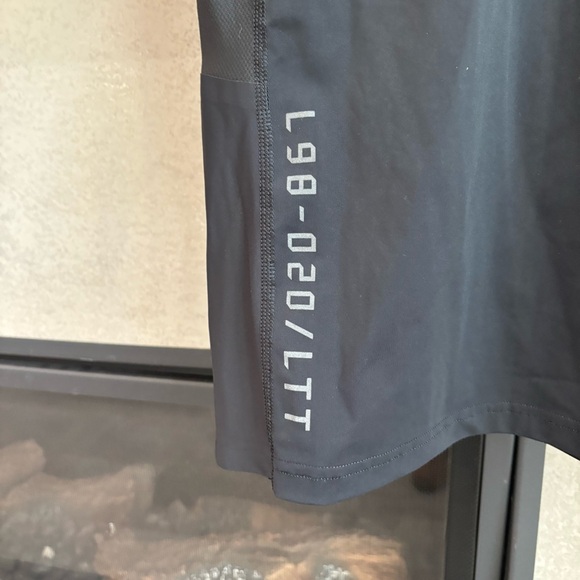 Lululemon To Train Fitted Long Sleeve Shirt, Size S - Picture 9 of 13